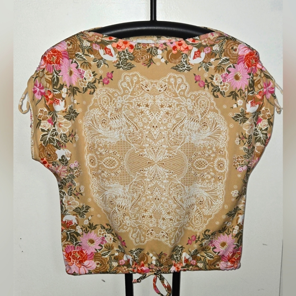 Vintage Floral Beige Geometric Print Women's Top
